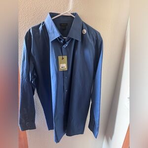 Elegant Blue Dress Shirt for Men